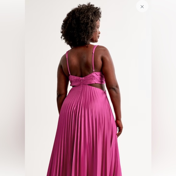 Abercrombie - Satin Pleated Cutout Maxi Dress - Picture 2 of 9